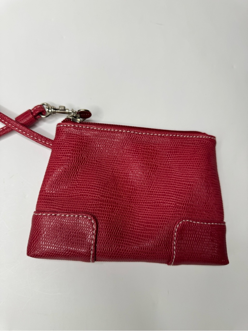 Liz Claiborne Red Textured Wristlet with Strap - Picture 1 of 6